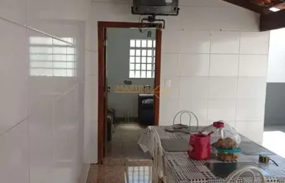 Casa com 3 quartos à venda no Maria Eugênia, Araguari 