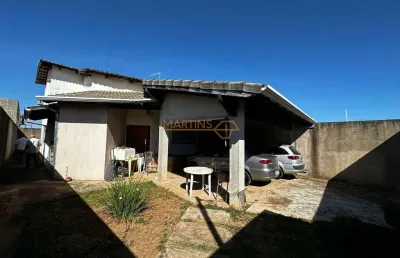 Casa à venda no bairro jardim interlagos i - araguari/mg