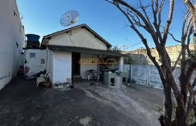 Casa com 3 quartos à venda no Rosário, Araguari 
