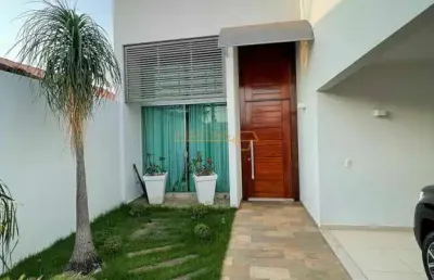 Casa com 3 quartos à venda no Rosário, Araguari 