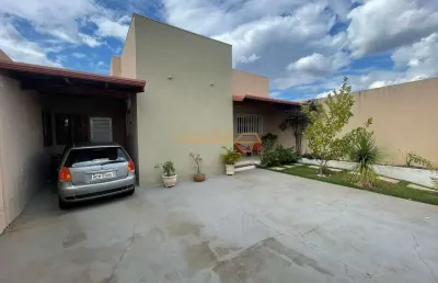 Casa à venda no bairro jardim interlagos iii - araguari/mg