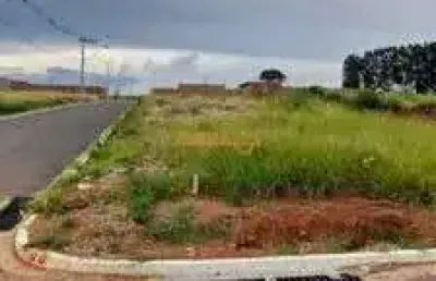 Terreno à venda no Bosque, Araguari 