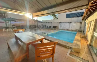 Casa com 3 quartos à venda no Centro, Araguari 