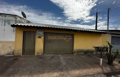 Casa com 3 quartos à venda no Santiago, Araguari 