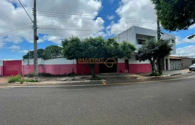 Casa para venda, araguari / mg, bairro miranda, 3 dormitórios, 1 suíte, 1 banheiro, 20 vagas de garagens, terreno 1.257,15 m²