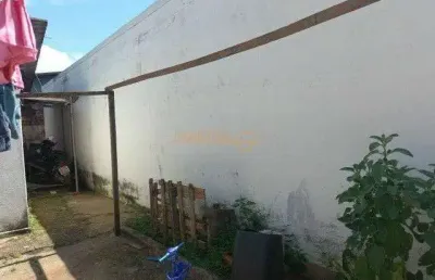 Casa com 2 quartos à venda no Santa Helena, Araguari 