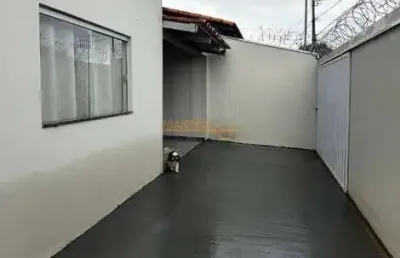 Casa com 2 quartos à venda na Fátima, Araguari 