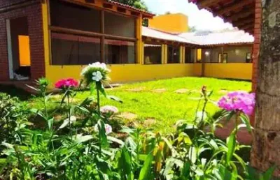 Fazenda à venda na Praça Gaioso Neves, Centro, Araguari