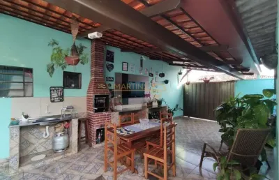 Casa com 2 quartos à venda na Praça Gaioso Neves, Centro, Araguari