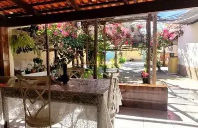 Casa à venda no bairro santa terezinha - araguari/mg