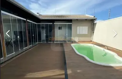 Sobrado à venda no bairro jardim interlagos i - araguari/mg