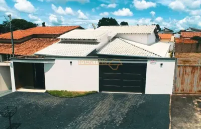 Casa com 3 quartos à venda no Sibipiruna, Araguari 