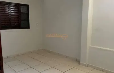 Casa com 4 quartos à venda na Praça Gaioso Neves, Paraíso, Araguari