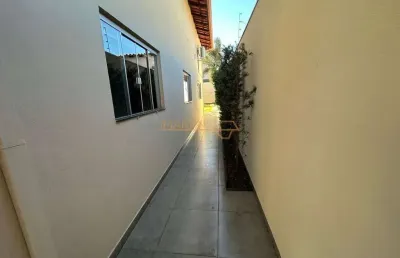 Casa à venda no bairro interlagos iii - araguari/mg