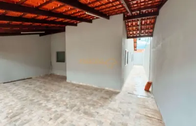 Casa com 3 quartos à venda no Santiago, Araguari 