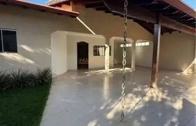 Casa com 6 quartos à venda no Bosque, Araguari 