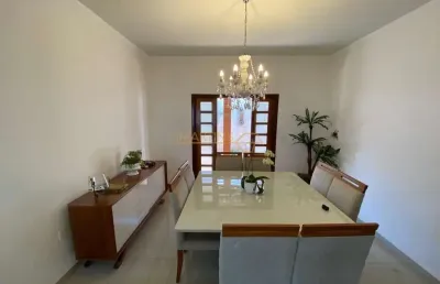 Casa com 3 quartos à venda no Sibipiruna, Araguari 