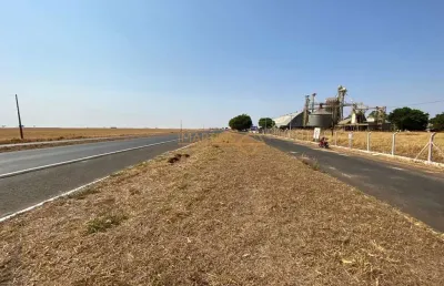 Terreno à venda na Rua Antônio Lemos da Silva, Centro, Araguari