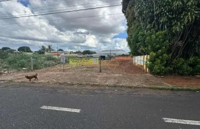 Terreno à venda na Rua Antônio Lemos da Silva, Miranda, Araguari