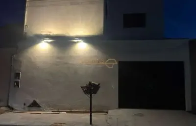 Casa com 4 quartos à venda na Rua Antônio Lemos da Silva, Conjunto Ouro Verde, Araguari