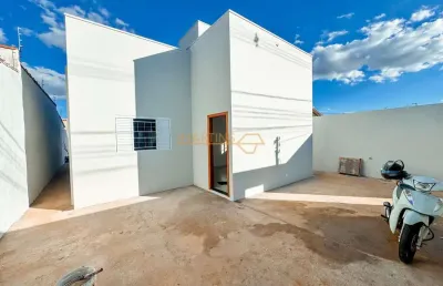 Casa com 3 quartos à venda na Rua Antônio Lemos da Silva, Fátima, Araguari