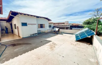 Casa com 6 quartos à venda na Rua Antônio Lemos da Silva, Bosque, Araguari