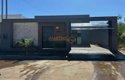 Casa com 2 quartos à venda na Praça Gaioso Neves, Bosque, Araguari