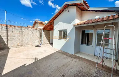 Casa com 2 quartos à venda na Rua Antônio Lemos da Silva, Loteamento Residencial Vila Olímpica, Araguari