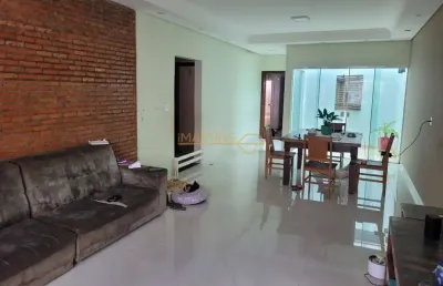 Casa à venda no bairro jardim interlagos ii - araguari/mg