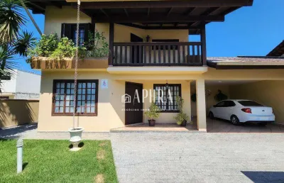 Casa com 3 dormitórios à venda, 226 m² por r$ 1.180.000,00 - água verde - jaraguá do sul/sc