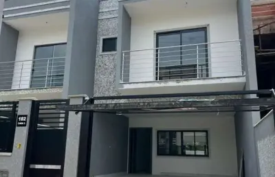 Casa com 3 quartos à venda no saguaçu, joinville , 146 m2 por r$ 990.000