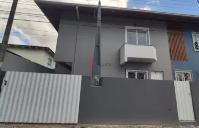 Aluga-se anual  sobrado na vila real em balneário camboriú/sc