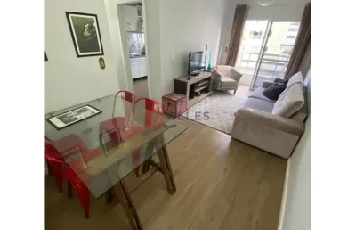 Aluga-se anual apartamento no centro de balneário camboriú/sc