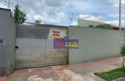 Jardim são paulo 2, casa com 124 metros de área construida, 250 metros de terreno, wc social, salão único sem divisão de comodos, garagem coberta.