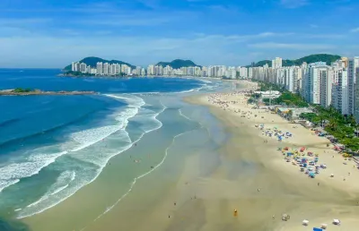 Pitangueiras - frente total para o mar - 285 m² úteis - 2 vagas de garagens demarcadas.