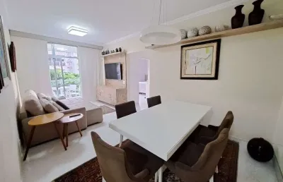 Pitangueiras - uma quadra da praia , localização privilegiada , condomínio baixo.
