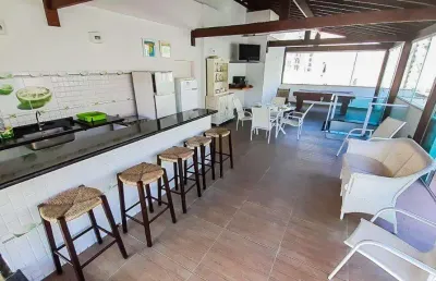 Praia das pitangueiras, maravilhosa cobertura duplex à venda, localização excelente, 2 vagas e lazer privativo.