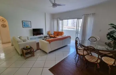 Praia do tombo, 2 dorm. apto á poucas quadras 1 vaga de garagem.