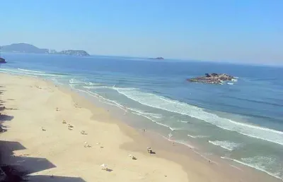 Pitangueiras- frente total ao mar com maravilhosa vista , garagem
