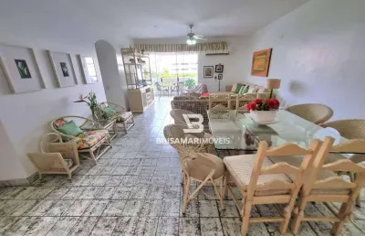 Pitangueiras- no coração de pitangueiras , uma quadra da praia , 120 m² úteis , localização espetacular.