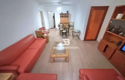 Pitangueiras - na segunda quadra da praia , localização espetacular,  garagem demarcada no prédio.