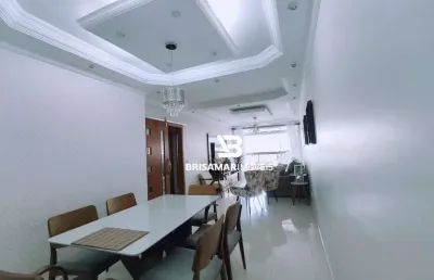 Pitangueiras- local nobre, maravilhoso apartamento totalmente reformado , 02 vagas de garagem no prédio.