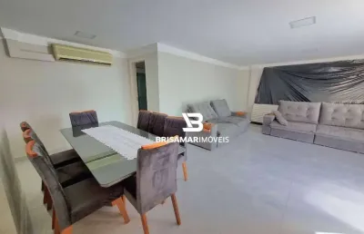 Pitangueiras  maravilhosa cobertura duplex com 189 m² úteis, totalmente reformada e decorada , 02 vagas de garagem no prédio, lazer.