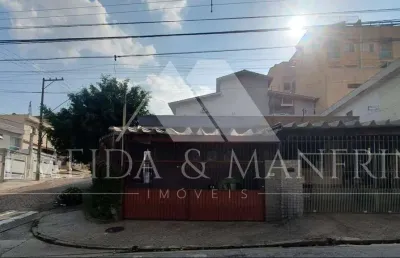 Casa de esquina com 3 dormitório - 2 vagas de garagem