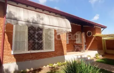 Casa térrea para comprar no bairro parque cecap na cidade de valinhos, são paulo.