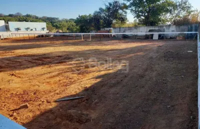 Terreno á venda com excelente localização na cidade de vinhedo, interior de são paulo.