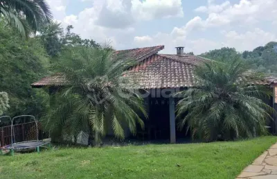 Casa á venda no bairro monterrey em louveira, interior de são paulo.