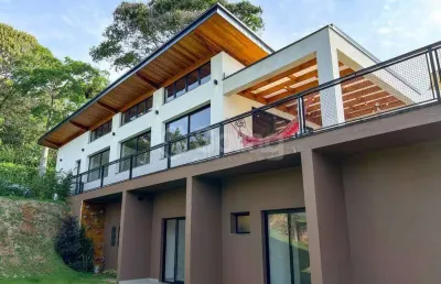 Casa moderna a venda em vinhedo no condomínio santa fé .