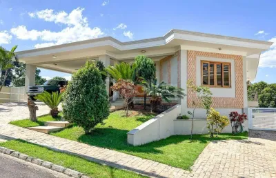 Casa terrea a venda no condomínio portal do lago em valinhos.