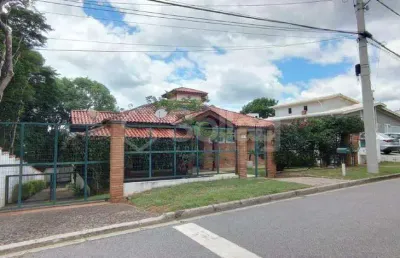 Casa à venda no condomínio estância marambaia na cidade de vinhedo - sp em ótima localização no condomínio com acesso fácil para o comércio em geral